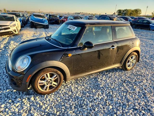 2013 MINI COOPER   