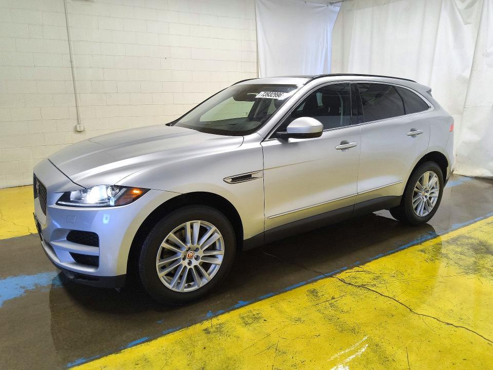 2017 JAGUAR F-PACE PRESTIGE  