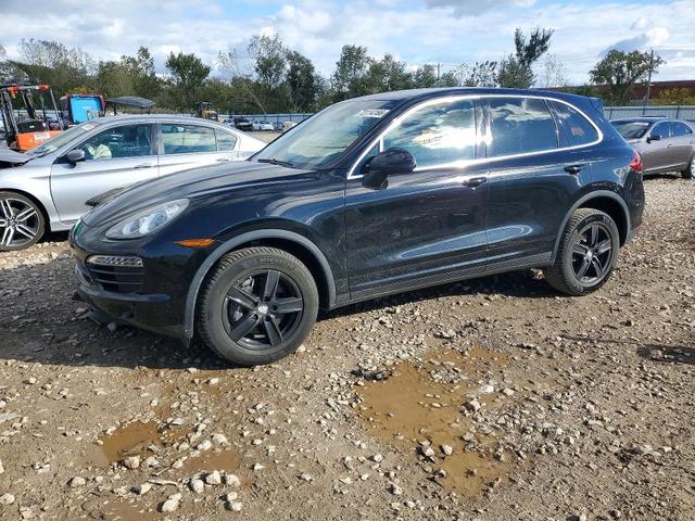 2014 PORSCHE CAYENNE   