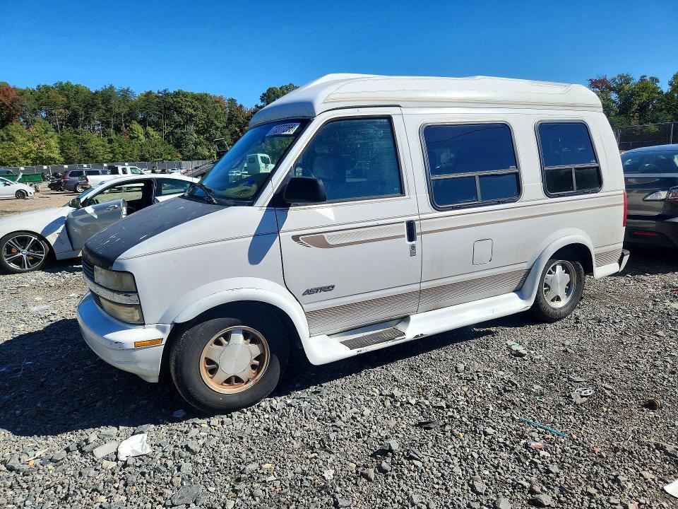 1995 CHEVROLET ASTRO   