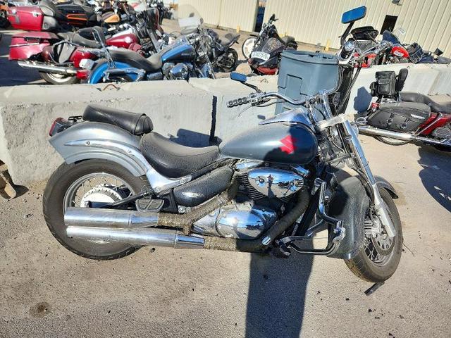 2001 SUZUKI VL800