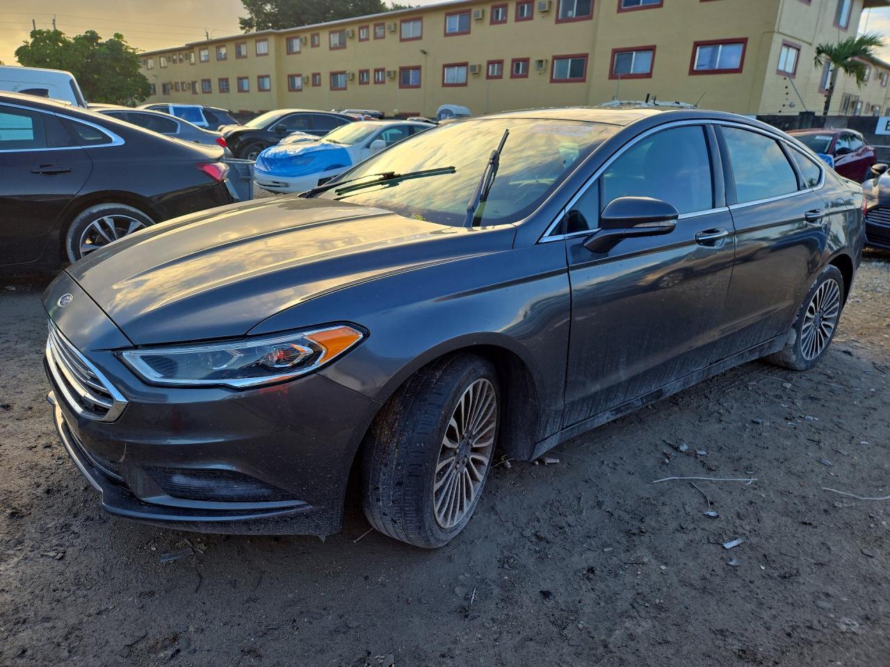 Vedere 2017 FORD FUSION SE, unghi 1
