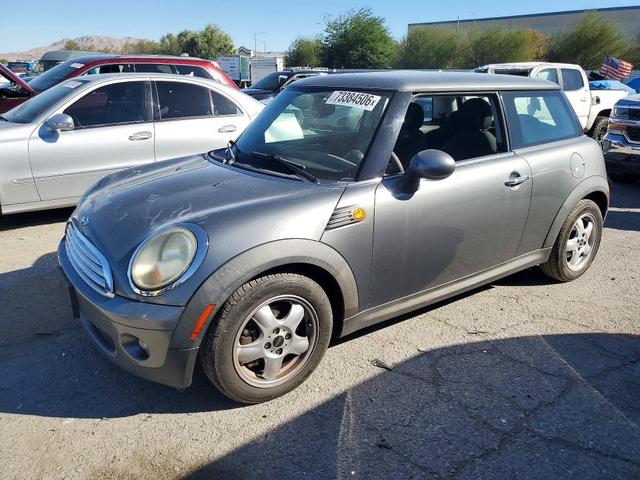 2010 MINI COOPER   