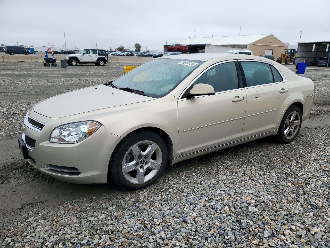 Вид 2009 CHEVROLET MALIBU 1LT, угол 1