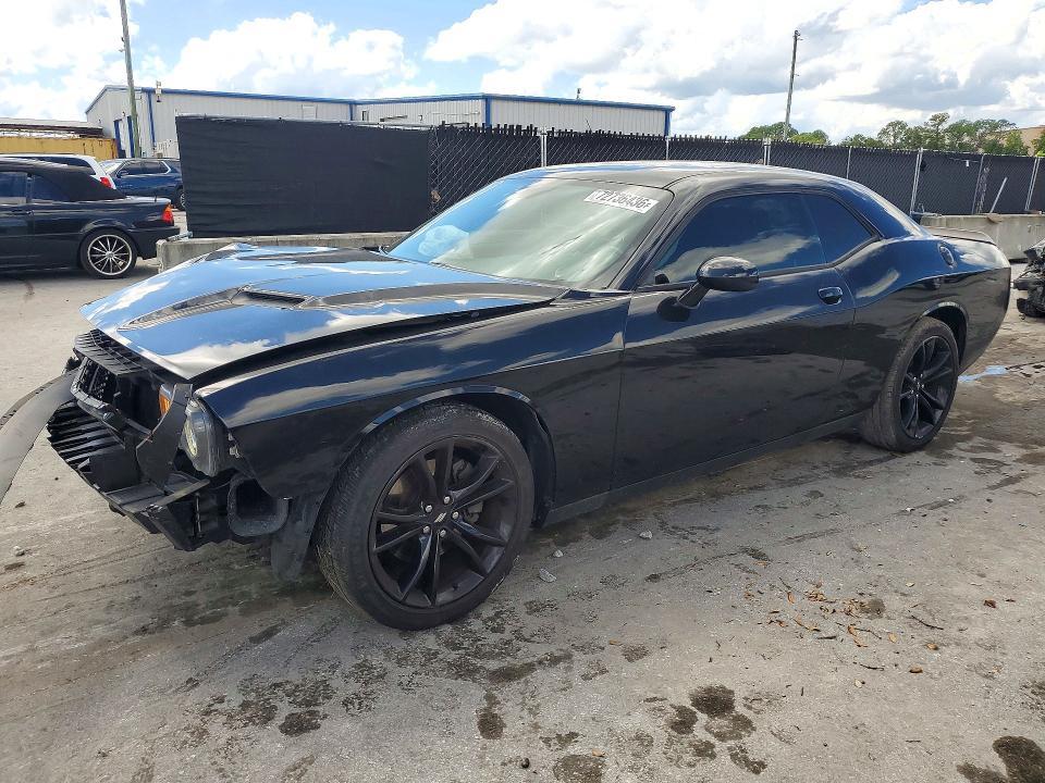 2018 DODGE CHALLENGER SXT  
