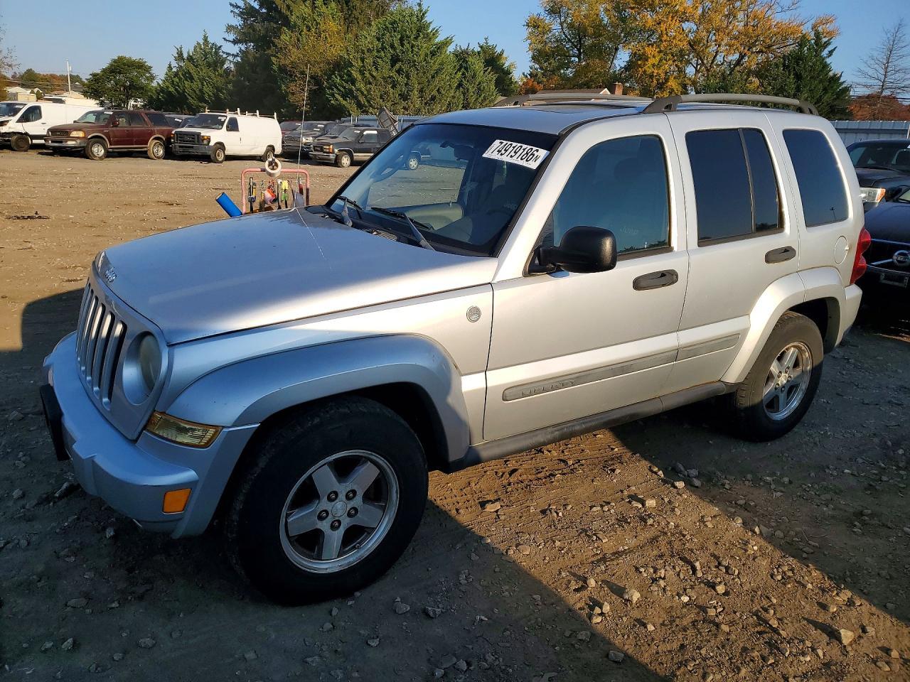 Вид 2005 JEEP LIBERTY RENEGADE, угол 1