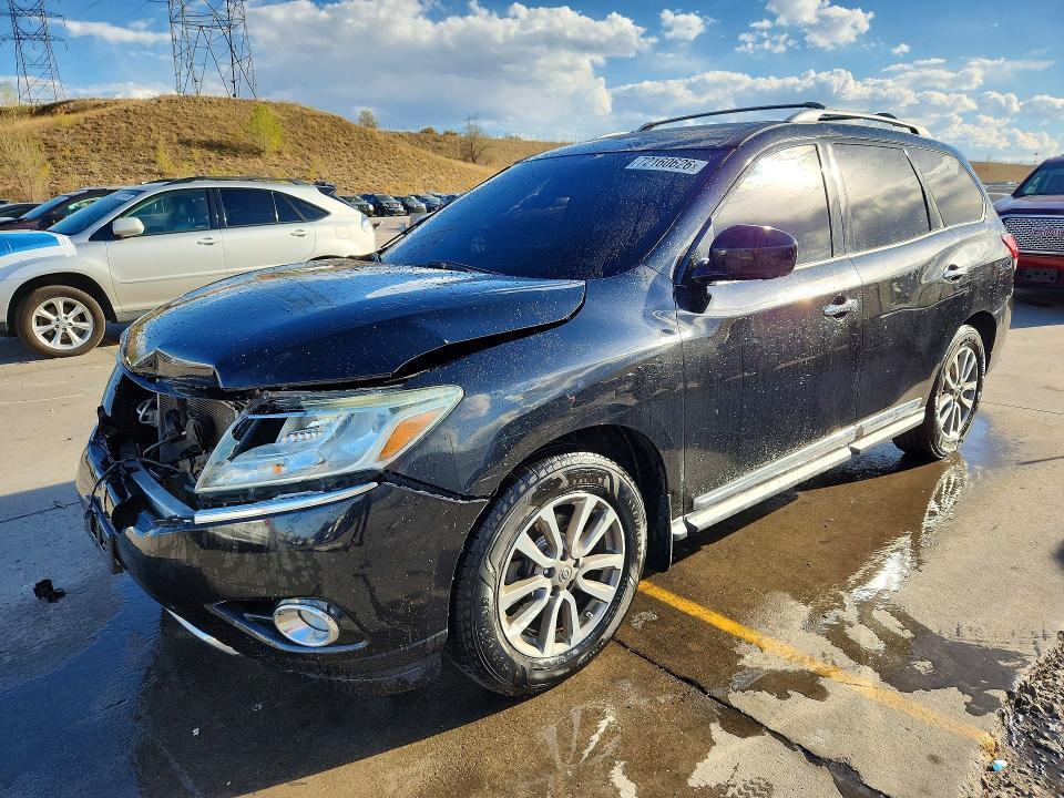 2015 NISSAN PATHFINDER SL  