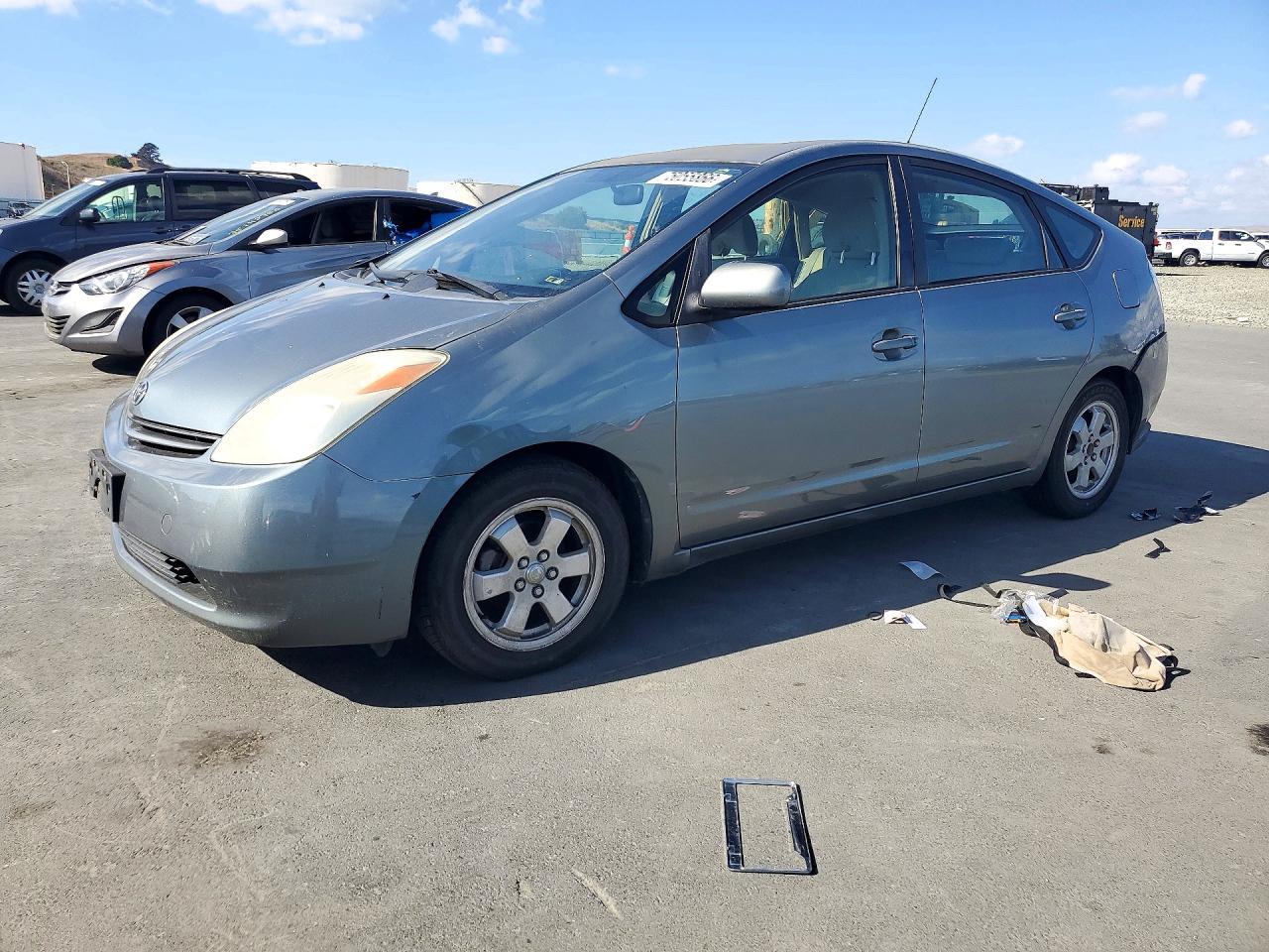 Вид 2005 TOYOTA PRIUS BASE, угол 1
