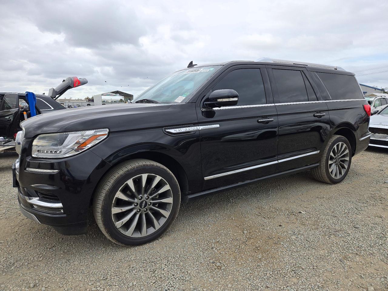 Вид 2020 LINCOLN NAVIGATOR L RESERVE, угол 1