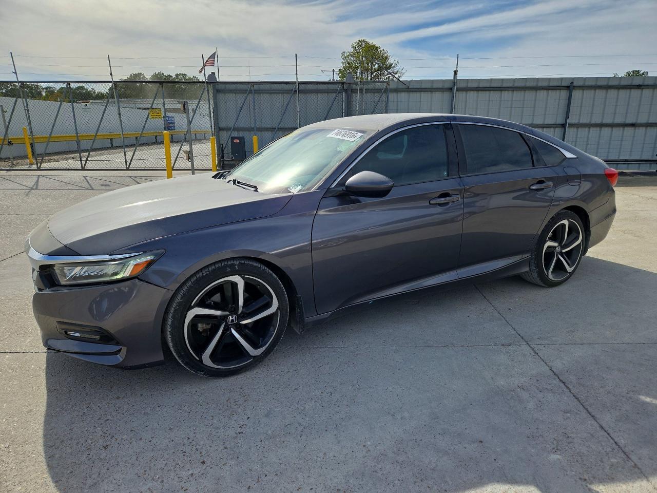 Вид 2018 HONDA ACCORD SPORT, угол 1