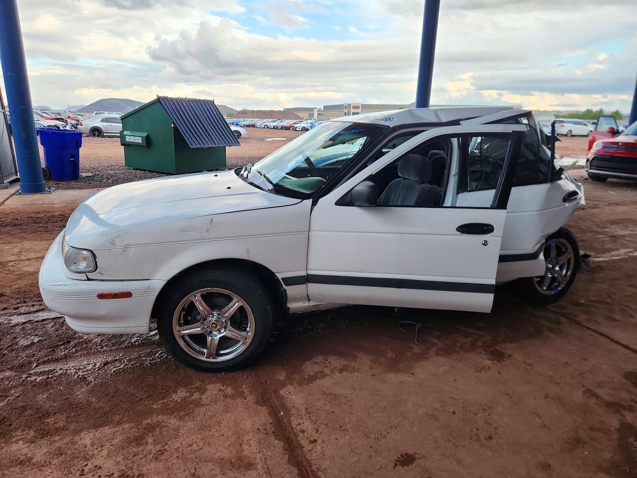 منظر 1994 NISSAN SENTRA E، زاوية 1