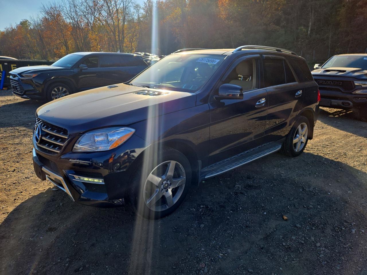 منظر 2015 MERCEDES-BENZ ML 400 4MATIC، زاوية 1