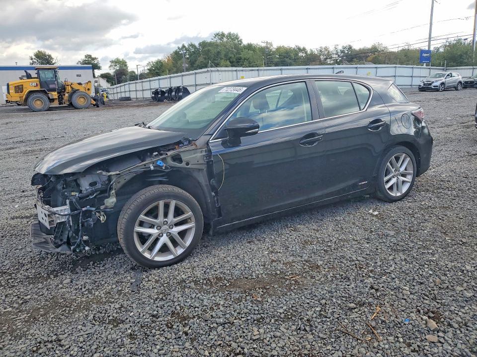 2014 LEXUS CT 200  
