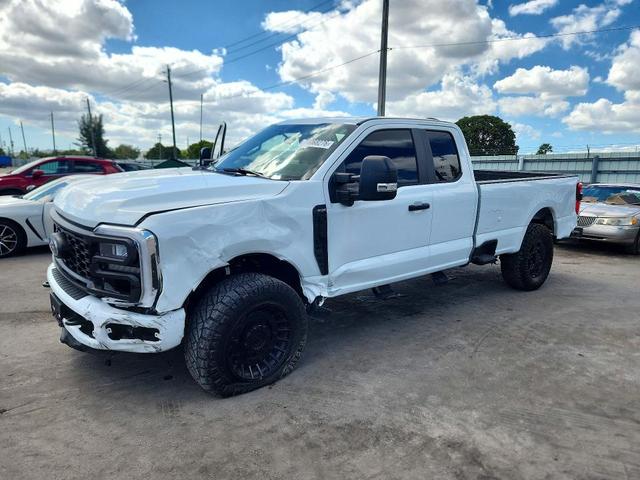 2025 FORD F350 SUPER DUTY  