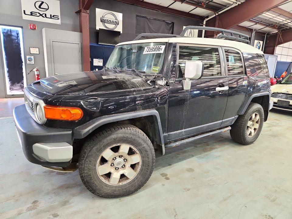 2009 TOYOTA FJ CRUISER BASE  