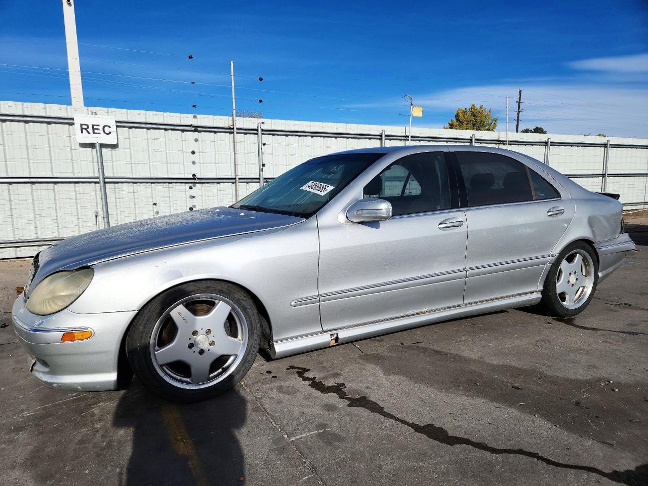 منظر 2001 MERCEDES-BENZ S 500، زاوية 1