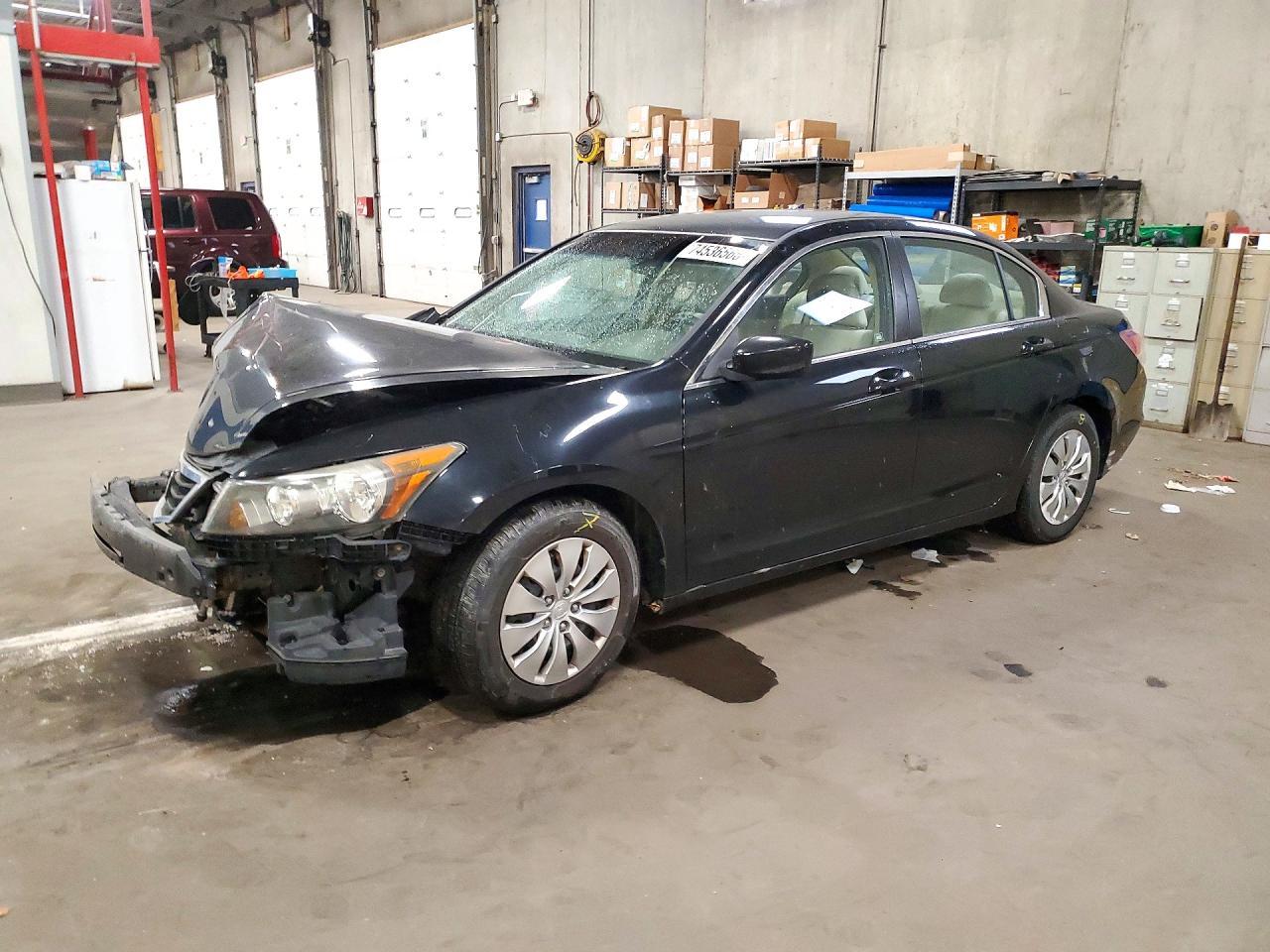 Vue de 2010 HONDA ACCORD LX, angle 1