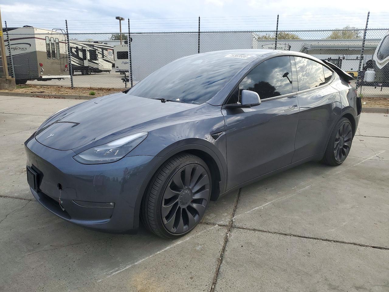منظر 2021 TESLA MODEL Y، زاوية 1