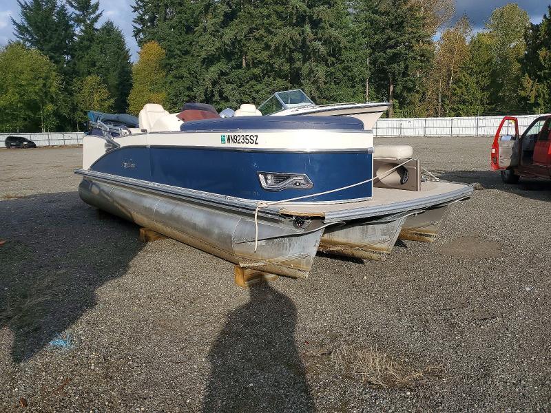 2022 AVALON PONTOON BOAT