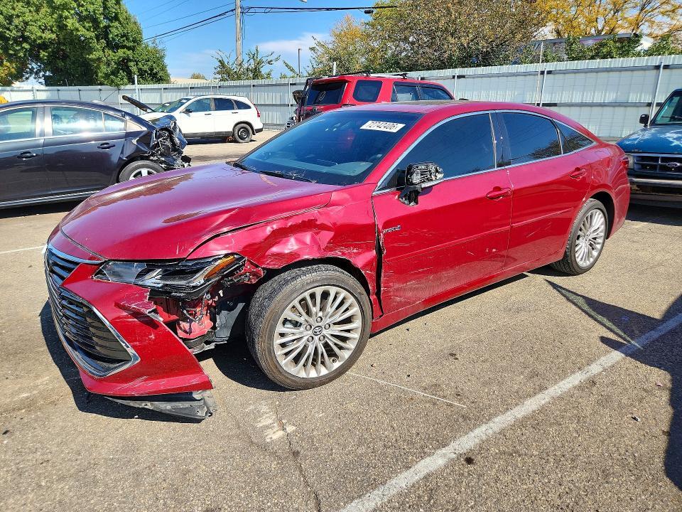2020 TOYOTA AVALON LIMITED  