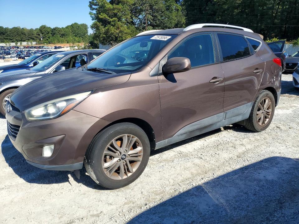 2015 HYUNDAI TUCSON SE  