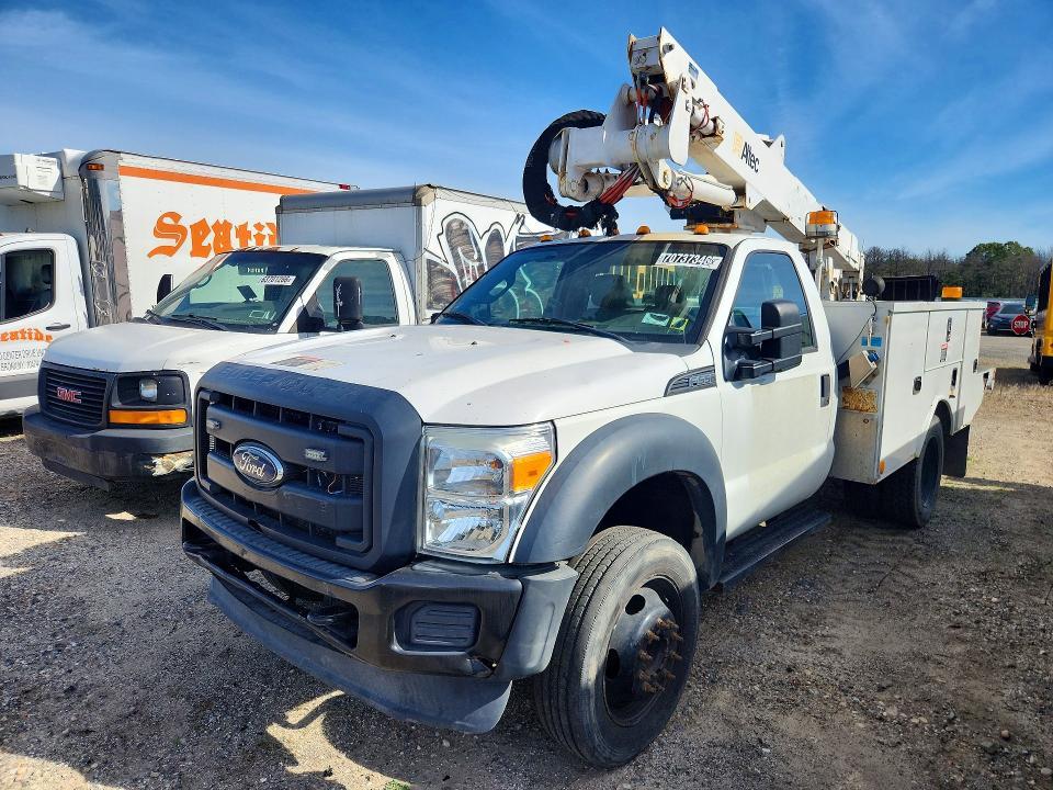 2016 FORD F550 SUPER DUTY BUCKET TRUCK