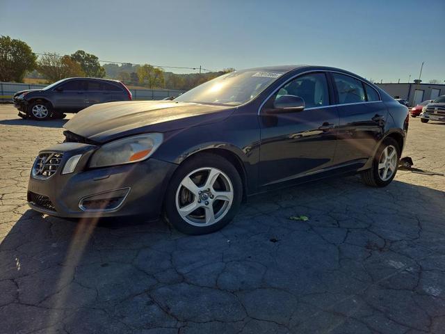 2013 VOLVO S60 T5  