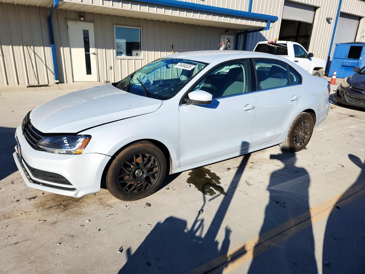 منظر 2017 VOLKSWAGEN JETTA S، زاوية 1