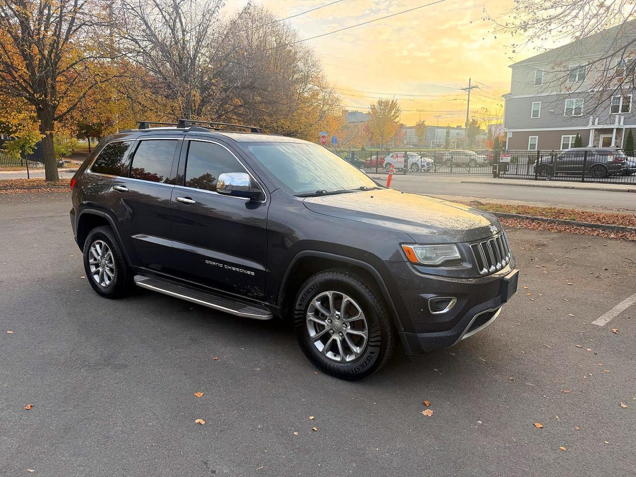 منظر 2016 JEEP GRAND CHEROKEE LIMITED، زاوية 1