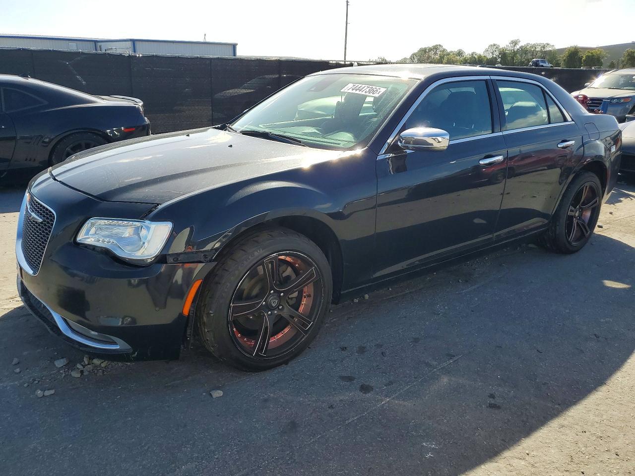 Vedere 2015 CHRYSLER 300, unghi 1
