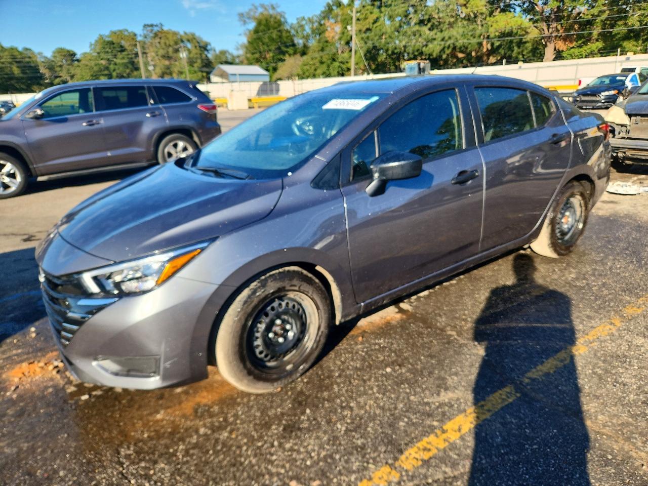 منظر 2025 NISSAN VERSA S، زاوية 1