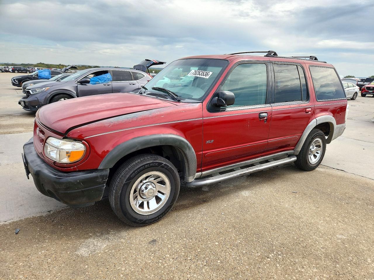 منظر 2000 FORD EXPLORER XLS، زاوية 1