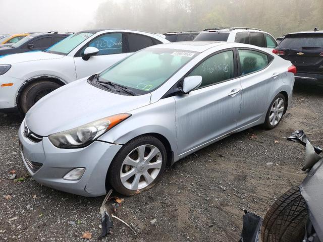 2013 HYUNDAI ELANTRA