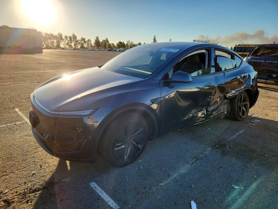 2026 TESLA MODEL Y   