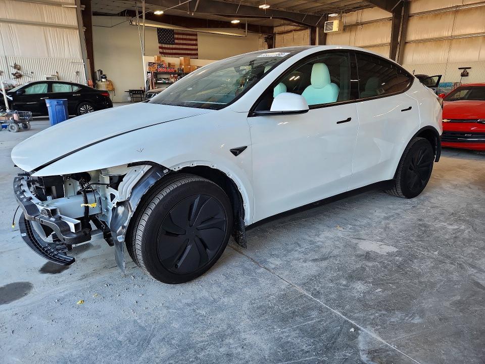 2026 TESLA MODEL Y   