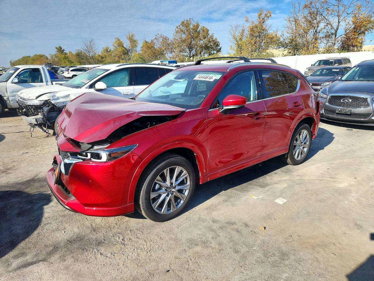 Вид 2025 MAZDA CX 5 PREMIUM PLUS, угол 1