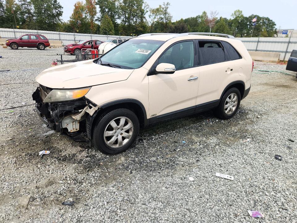 2011 KIA SORENTO LX  