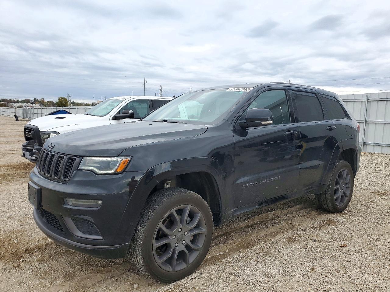 منظر 2020 JEEP GRAND CHEROKEE OVERLAND، زاوية 1