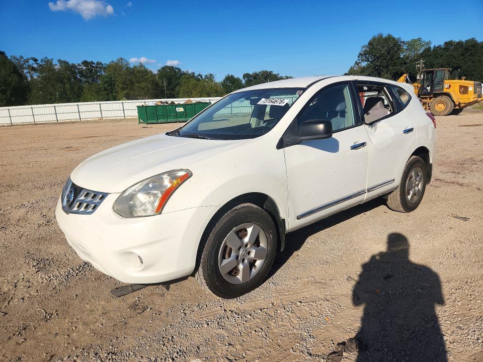 2013 NISSAN ROGUE S  