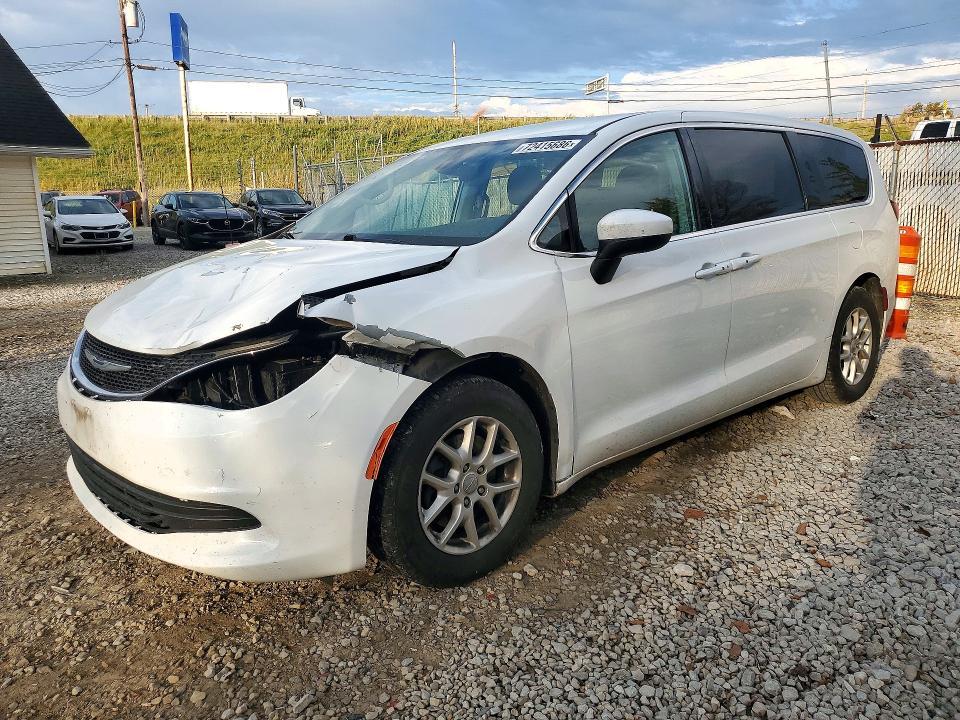 2017 CHRYSLER PACIFICA TOURING  