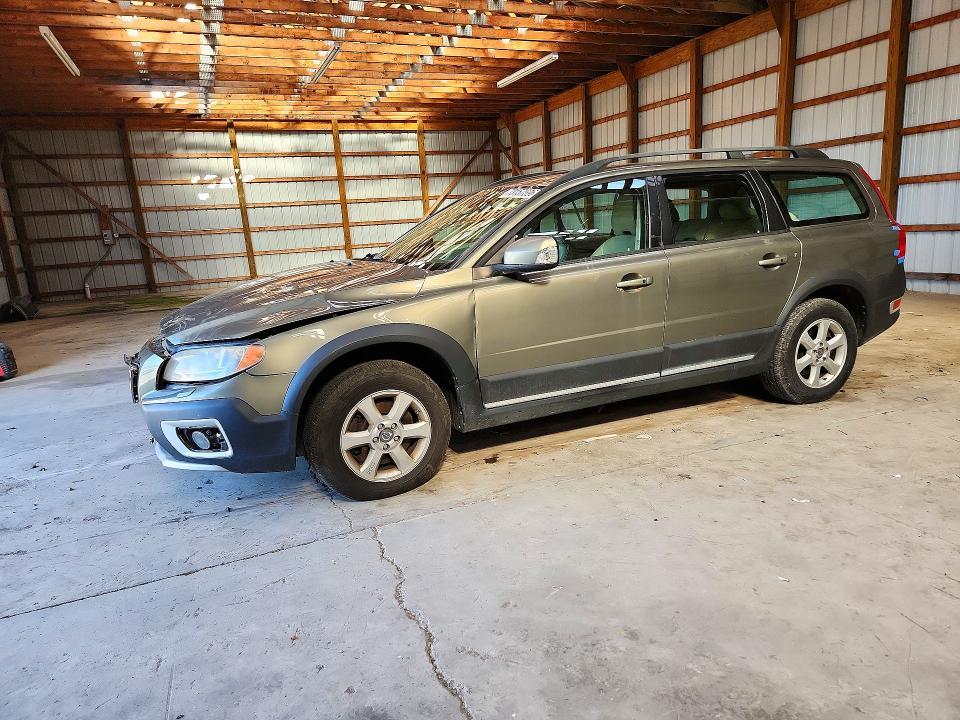 2009 VOLVO XC70 32  