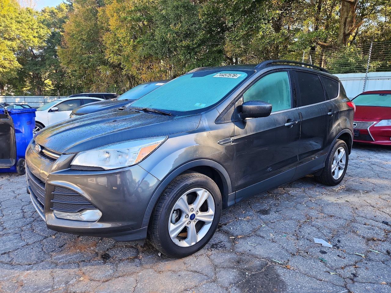 Vue de 2016 FORD ESCAPE SE, angle 1