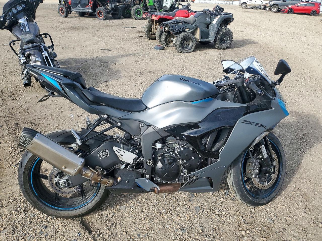 منظر 2025 KAWASAKI ZX636 K، زاوية 1
