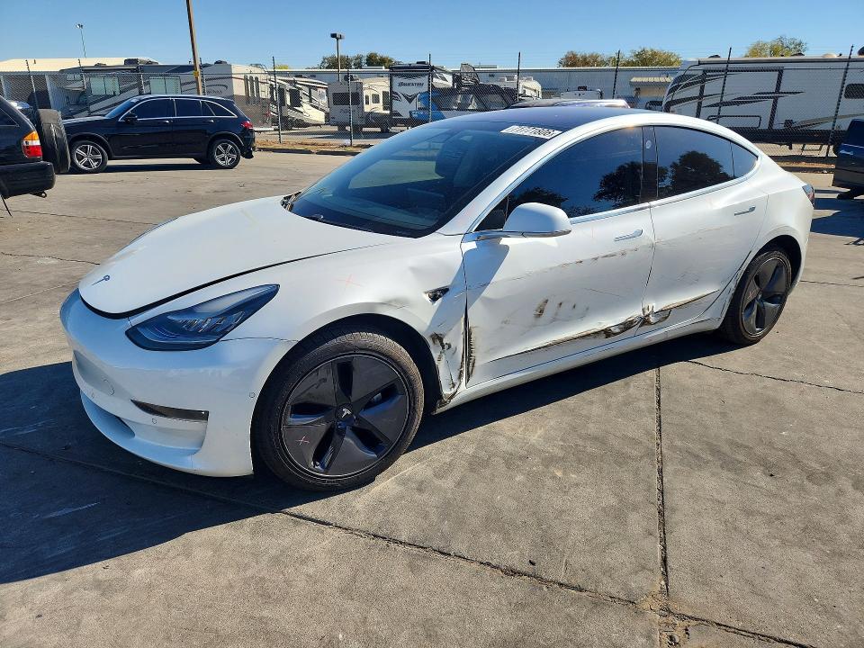 2018 TESLA MODEL 3   