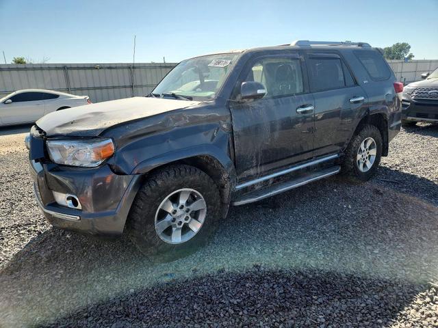 2013 TOYOTA 4RUNNER SR5  