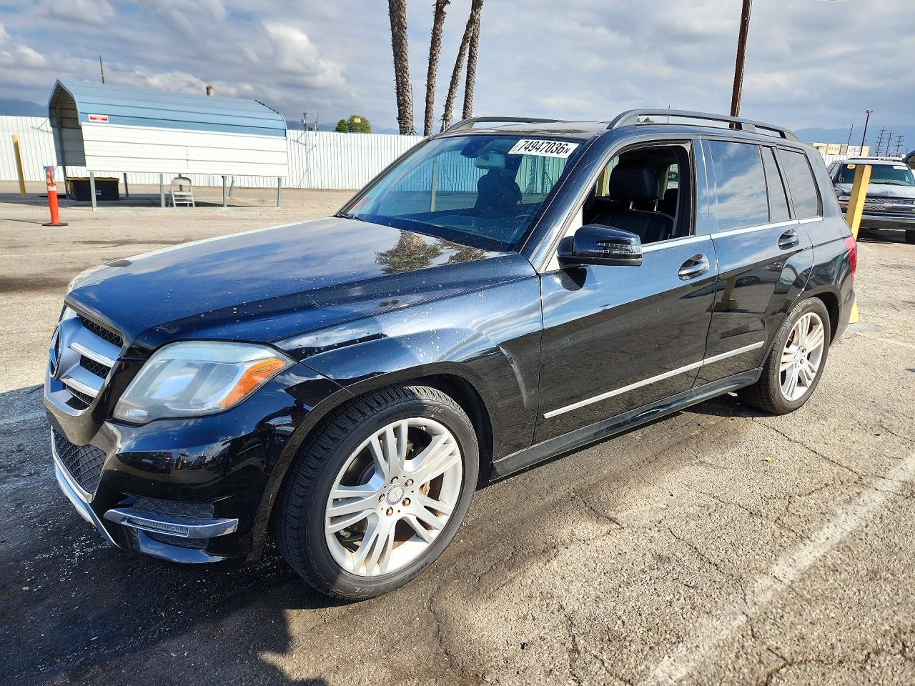 Вид 2015 MERCEDES-BENZ GLK 350, угол 1