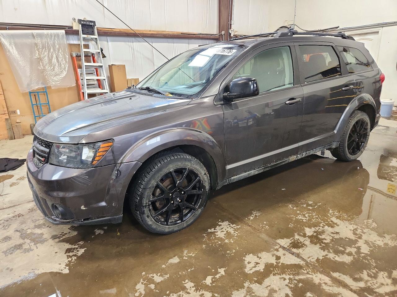 Vue de 2014 DODGE JOURNEY SXT, angle 1