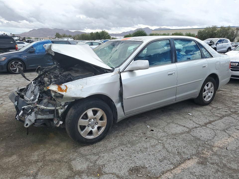 2002 TOYOTA AVALON XL  