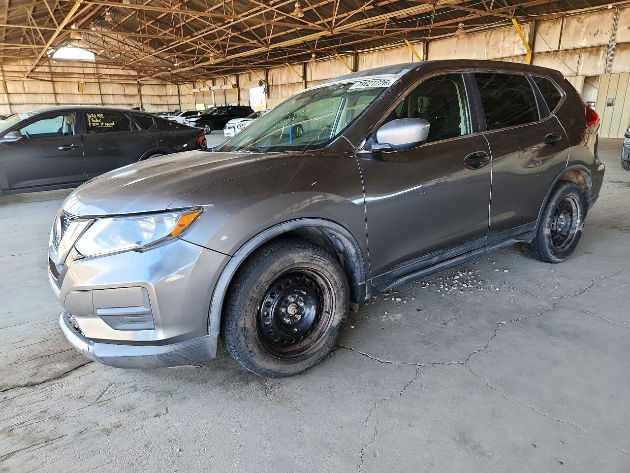 Vista de 2018 NISSAN ROGUE S, ángulo 1
