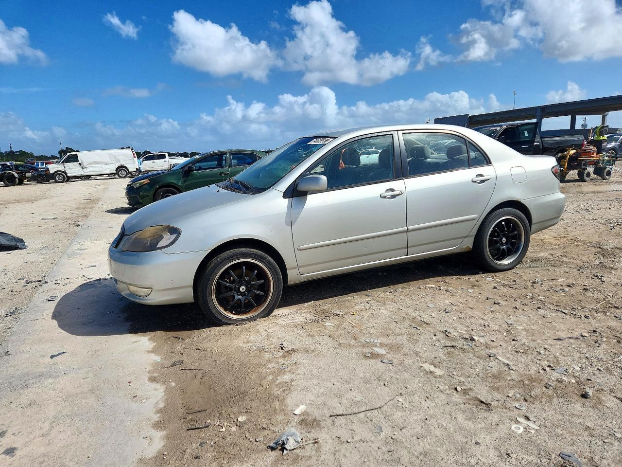 منظر 2003 TOYOTA COROLLA LE، زاوية 1